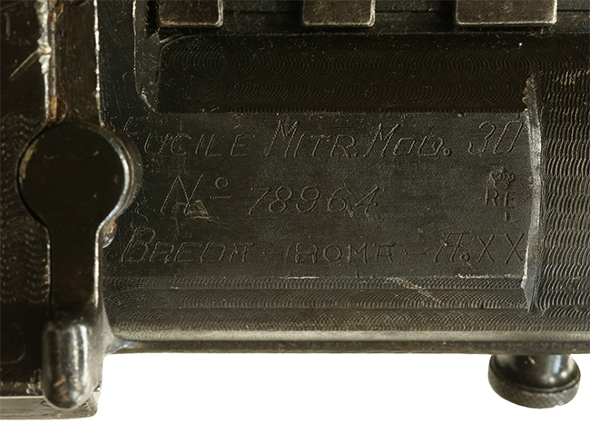第二次大戦期 イタリア軍 ブレダ M1930 軽機関銃のモデル名刻印およびメーカー刻印の詳細