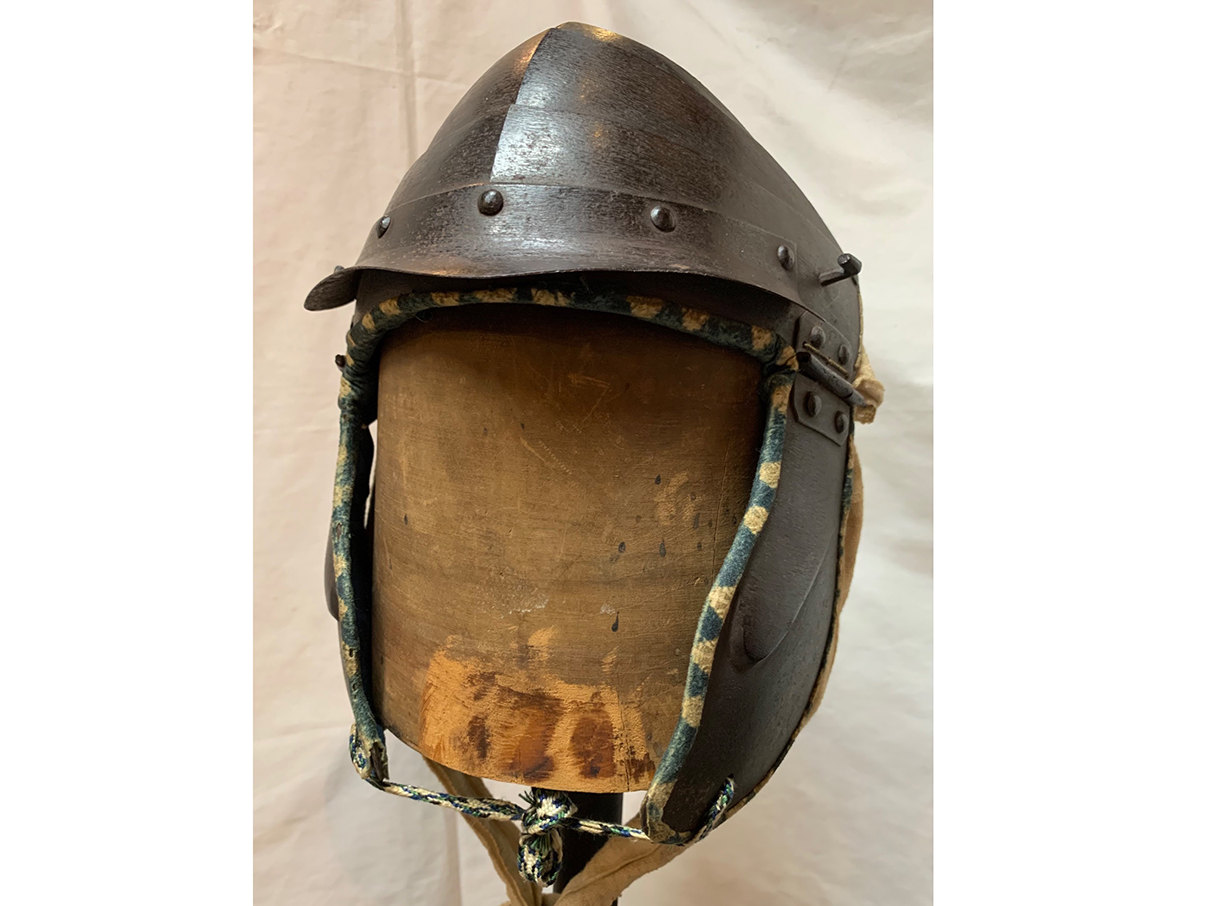 鉄錆地四枚張鉢金 (西)(7)【95】