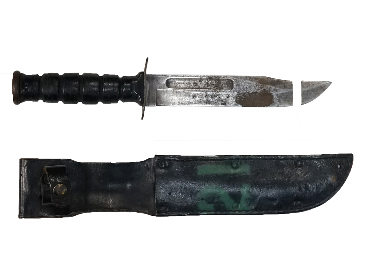 KA-BAR ファイティング・ナイフ (Camillus社製)