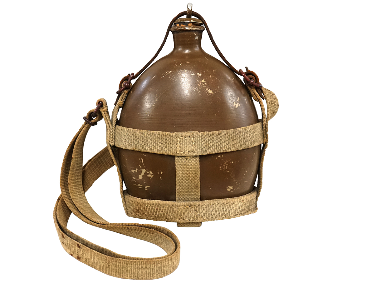 陸軍九四式 (甲)水筒