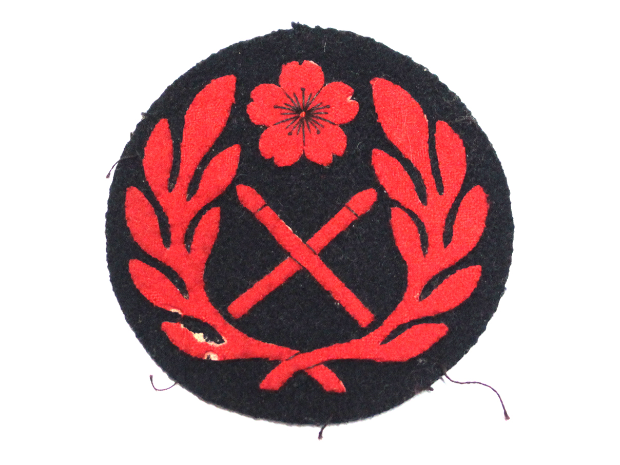 海軍下士官大正八年制冬用階級章 一等主計兵曹肘章 (西)(38)