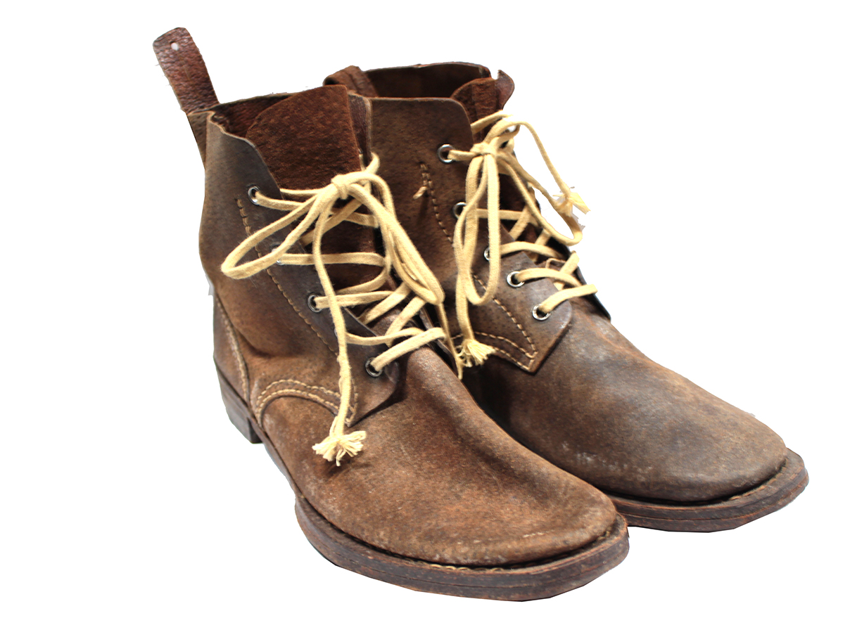 陸軍下士官兵用編上靴