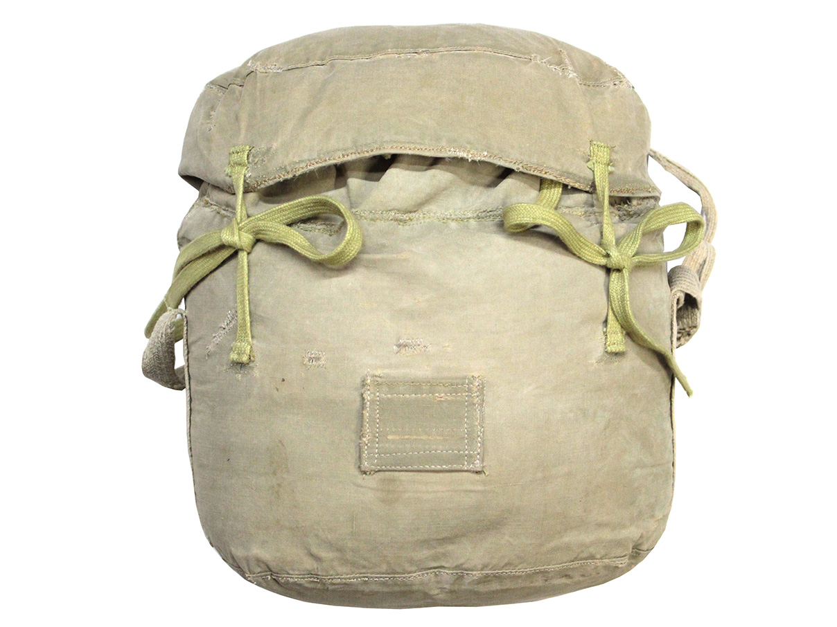 陸軍防寒飯盒セット