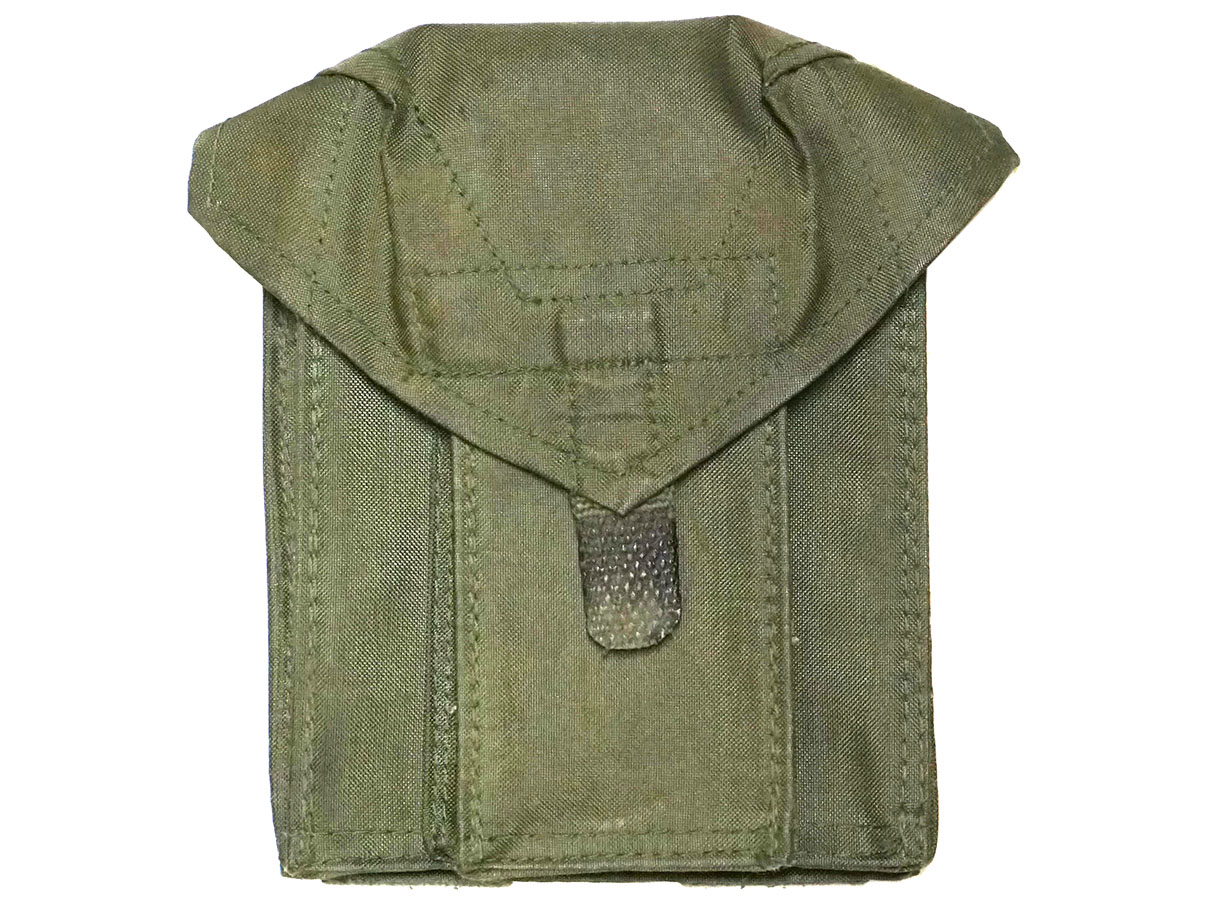 FA-MAS マガジン・パウチ