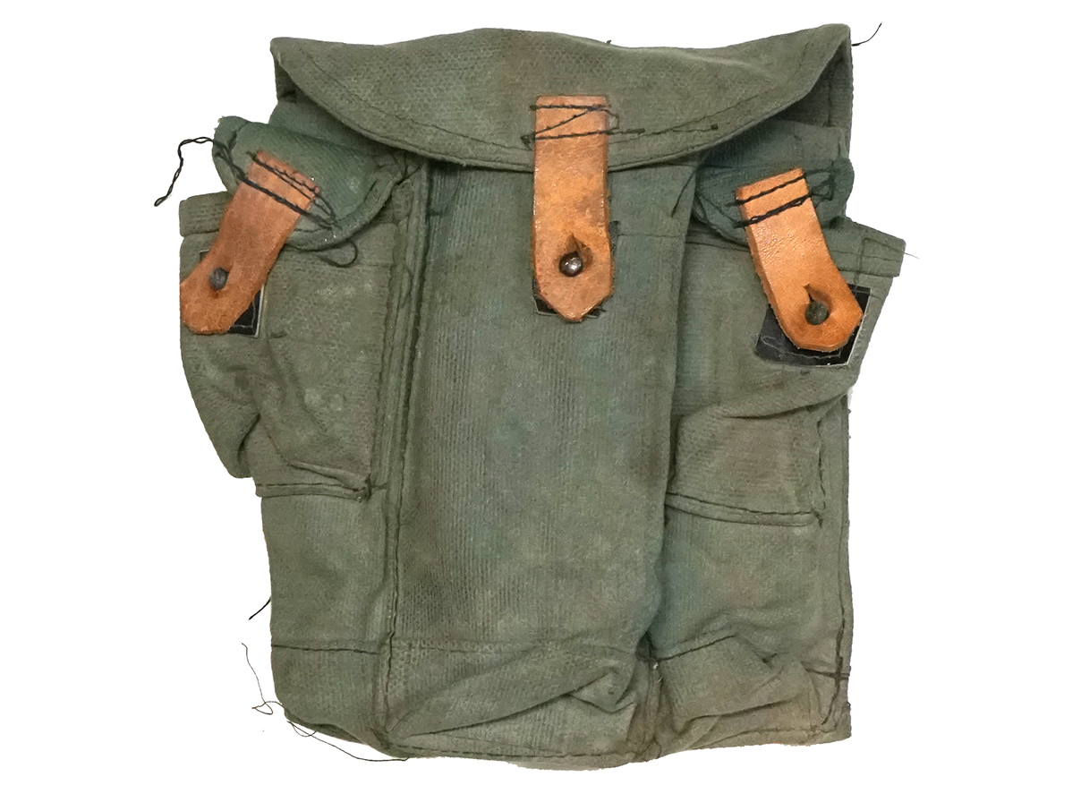 エジプト AK-47 3連 マガジン・パウチ