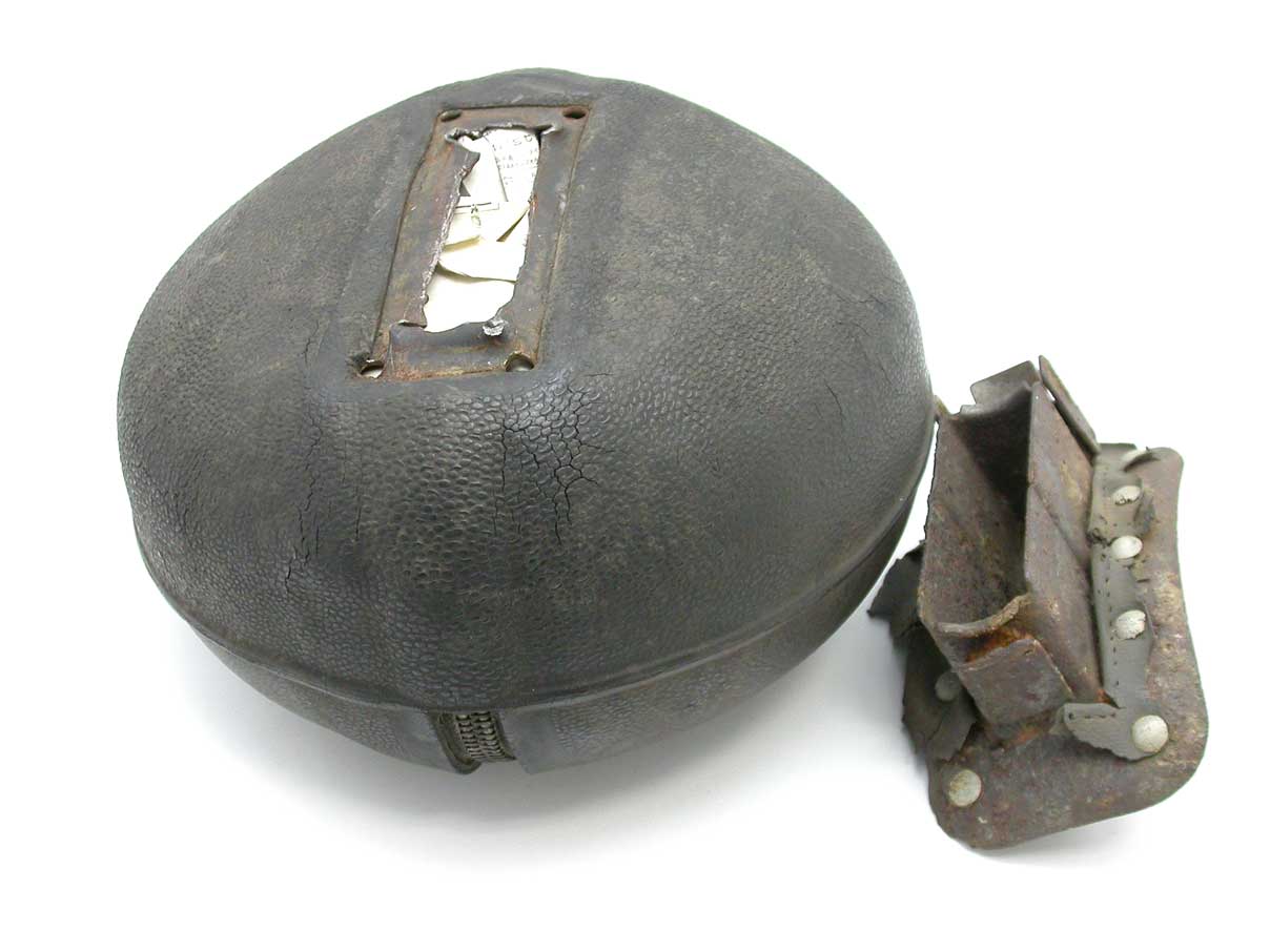 MG15 空薬莢受け (発掘品)