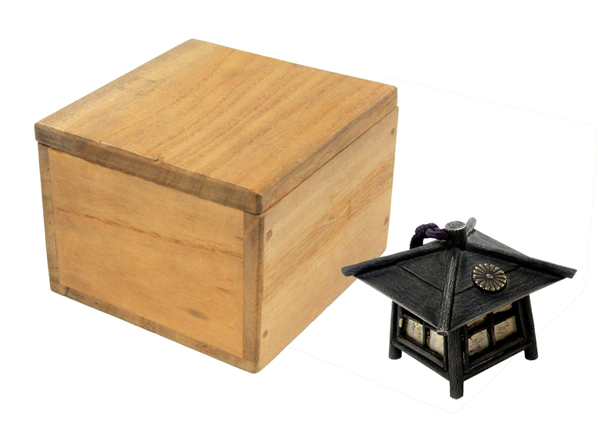 昭和大礼大饗 釣灯籠形ボンボニエール (共箱付)