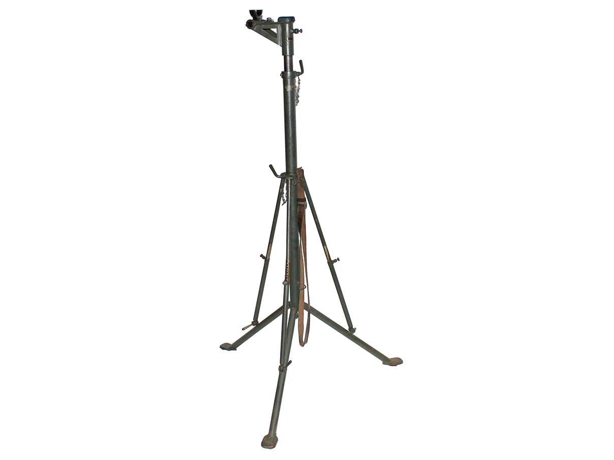 MG13 対空三脚
