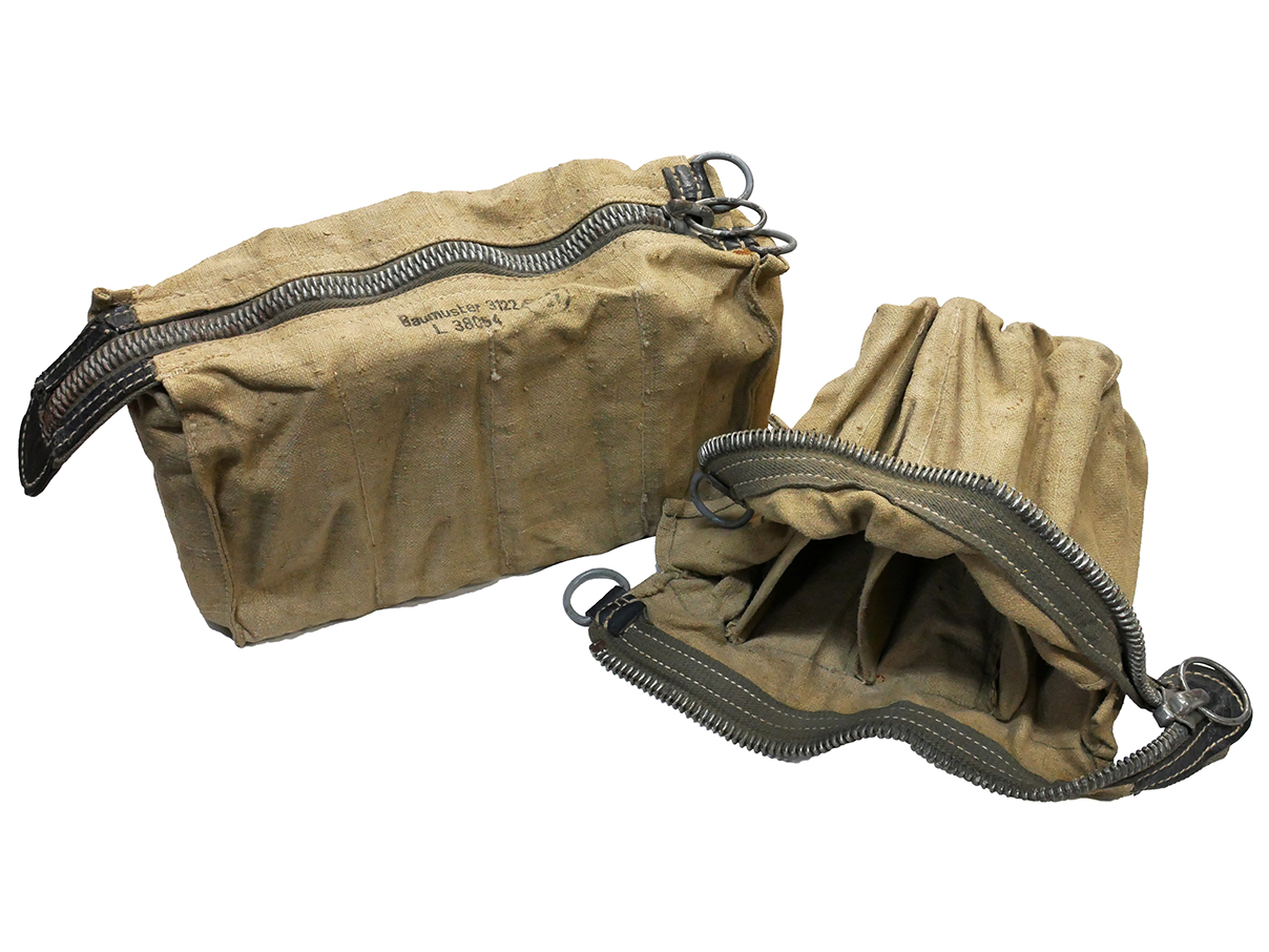 ドイツ空軍 信号弾用パウチ セット