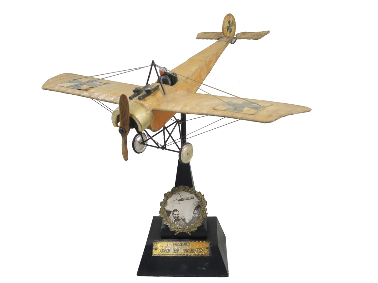 Fokker E-III 戦闘機 1915/16年 記念ミニチュア・モデル