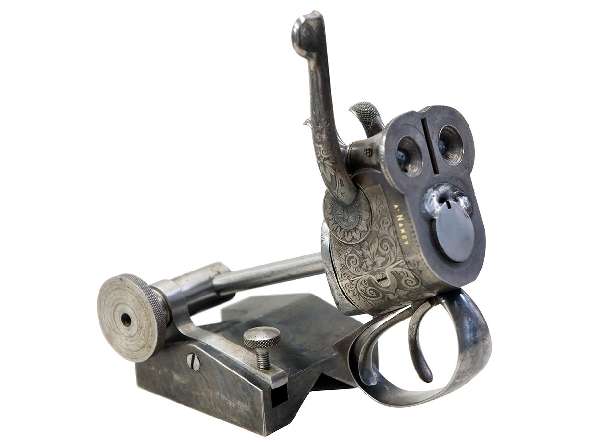 Rotary Action 置物