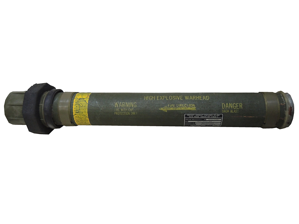 SMAW 汎用ランチャー 使用済ロケット・コンテナ