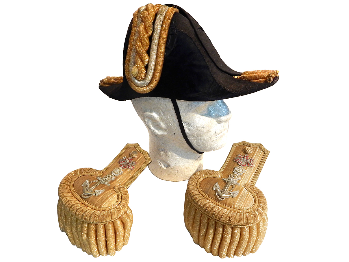 海軍大佐正肩章 & 佐官用正帽【81】