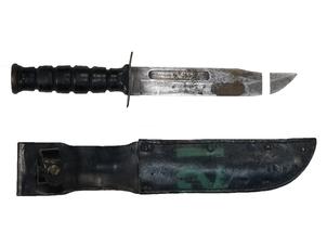 KA-BAR ファイティング・ナイフ (Camillus社製)
