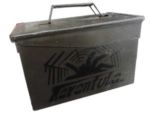 米軍 M2A1 弾薬箱 (リペイント 「Tarantula」 ステンシル)