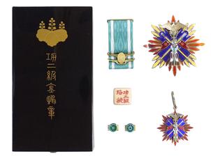 功二級金鵄勲章 (箱付)【82】(東京店): アクセサリー無可動実銃古式銃