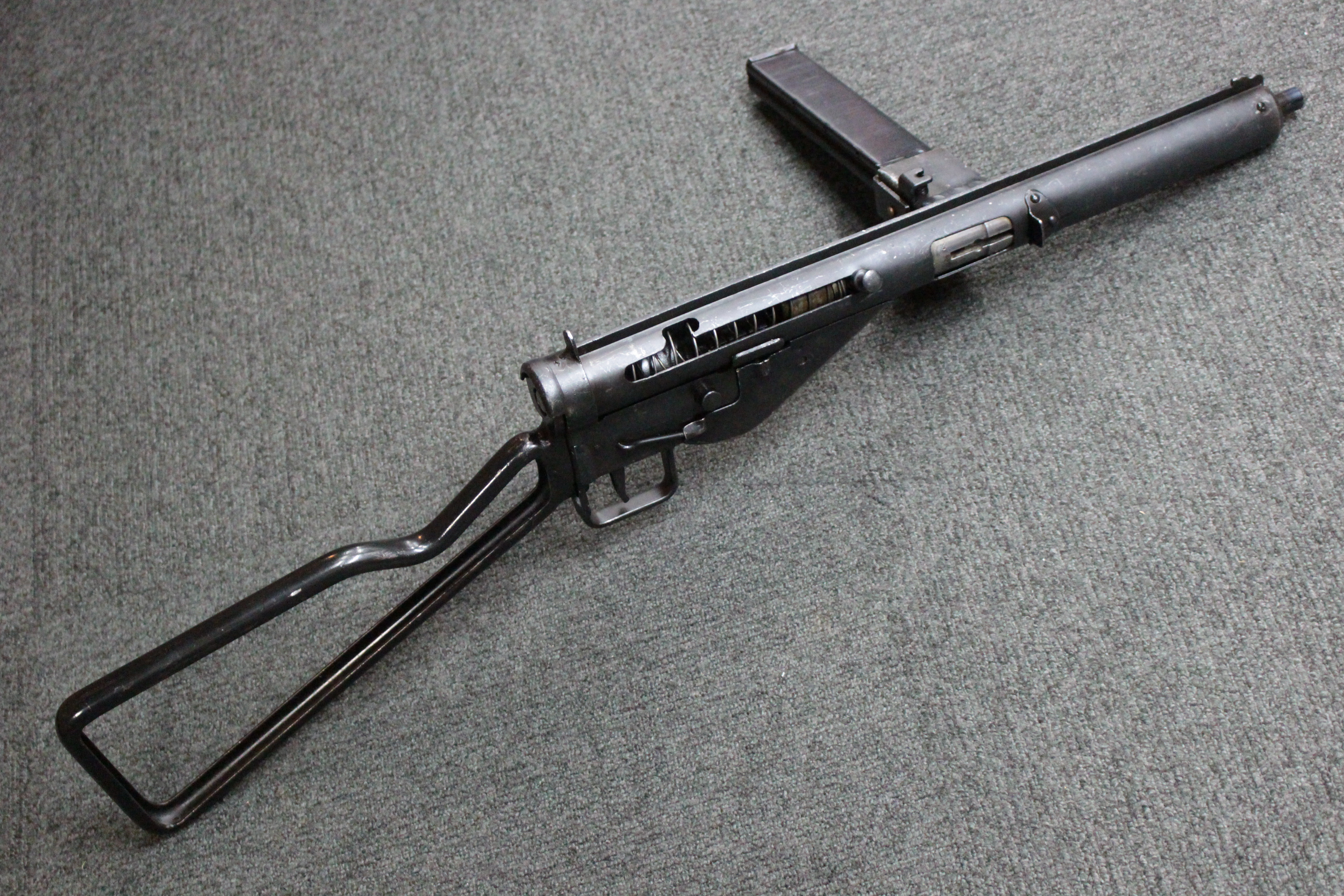玩具メーカー謹製! ステン Mk III 短機関銃